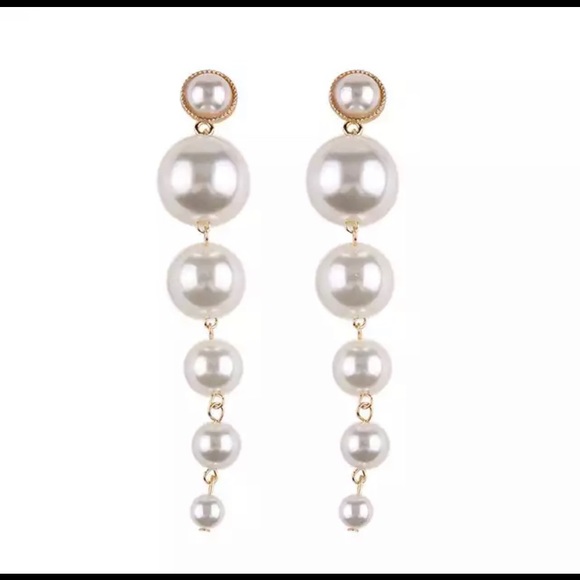 Jewelry - Picture 6 of 6